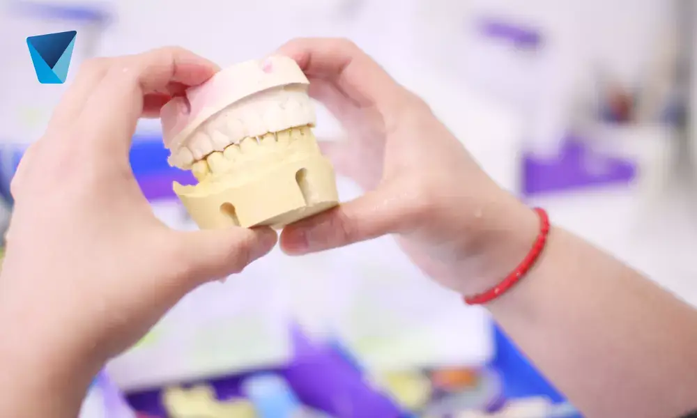 Imagen destacada del artículo: Razones para colocarse implantes de dientes