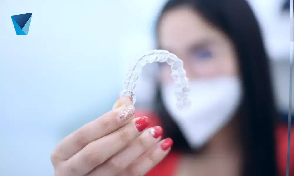 Imagen destacada del artículo: 5 Dudas sobre los alineadores Invisalign