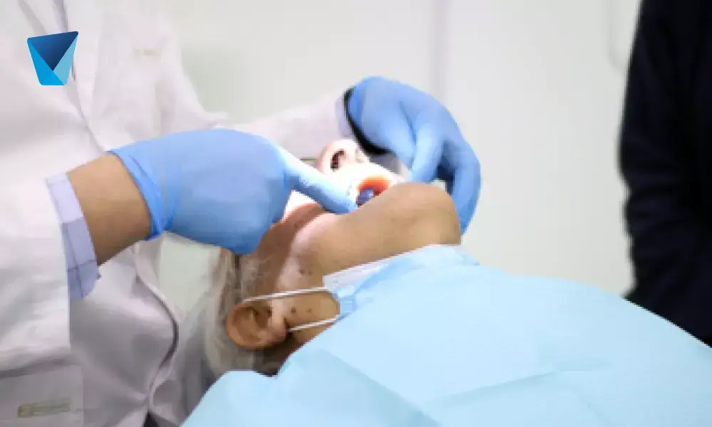 Imagen destacada del artículo: ¿Qué proceso debes seguir para lograr la cirugía para implantes dentales con nosotros?