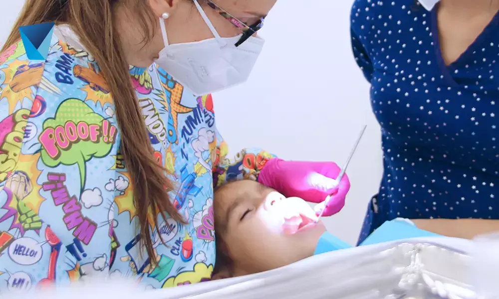 Imagen destacada del artículo: ¿Por qué elegir un odontopediatra?