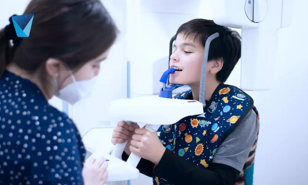 Los dientes temporales o de leche son más blancos