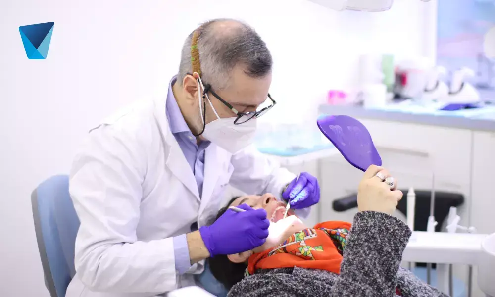 Los efectos secundarios de la quimioterapia sobre la salud dental, por Colgate Chile